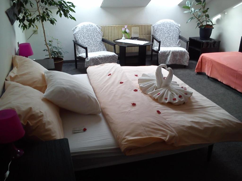 Hotel Pyramida Μπρνο Εξωτερικό φωτογραφία