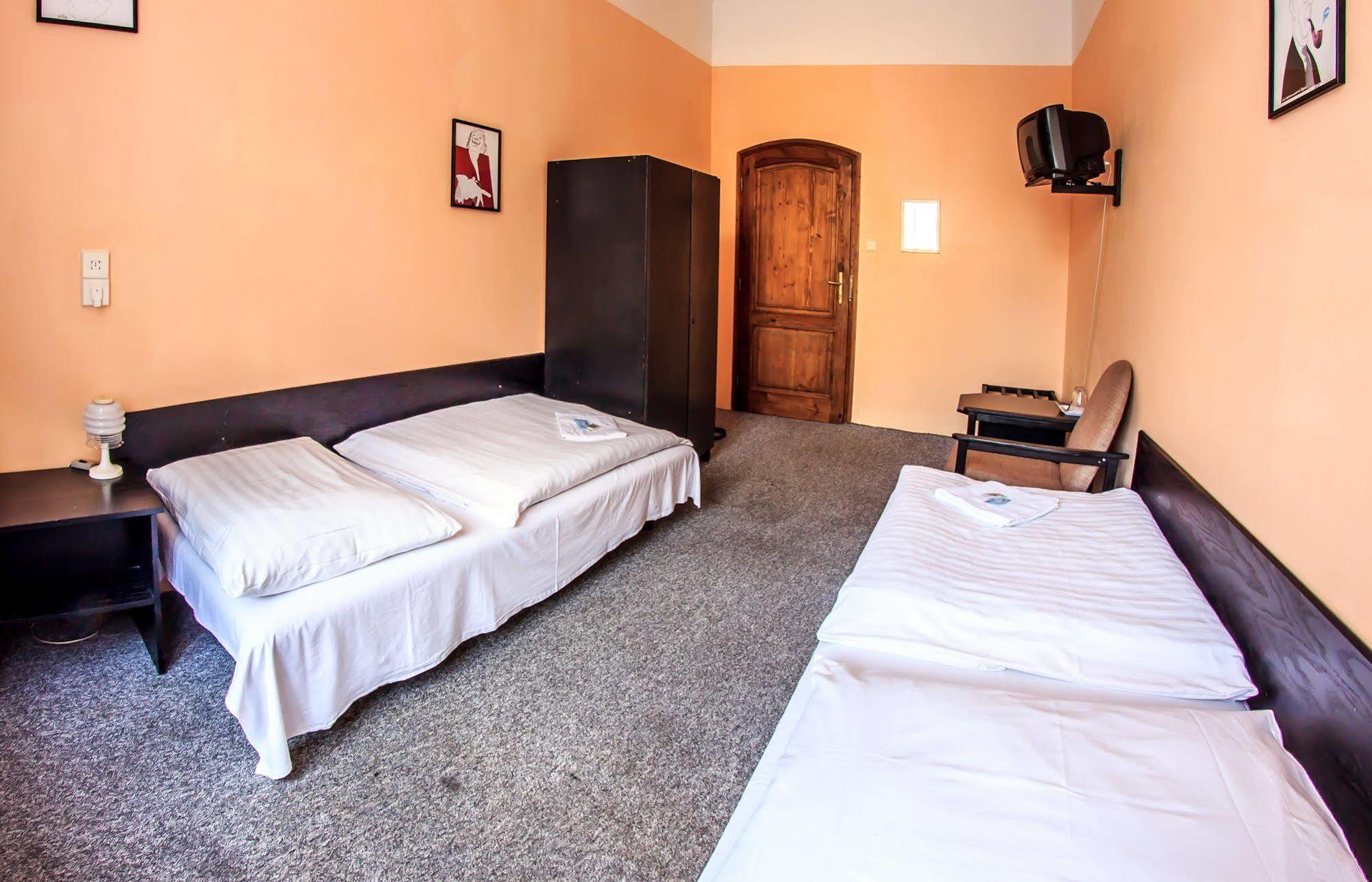 Hotel Pyramida Μπρνο Εξωτερικό φωτογραφία